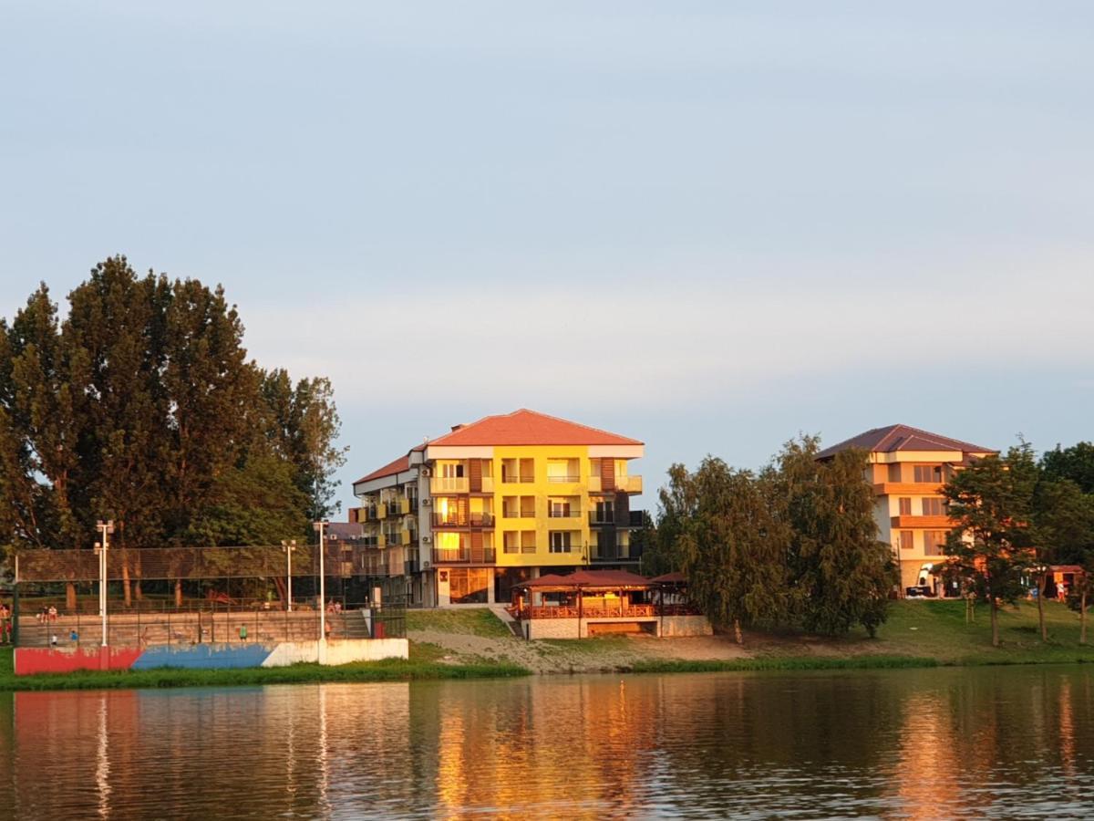 Andjelka A26 Apartment Veliko Gradiste Bagian luar foto