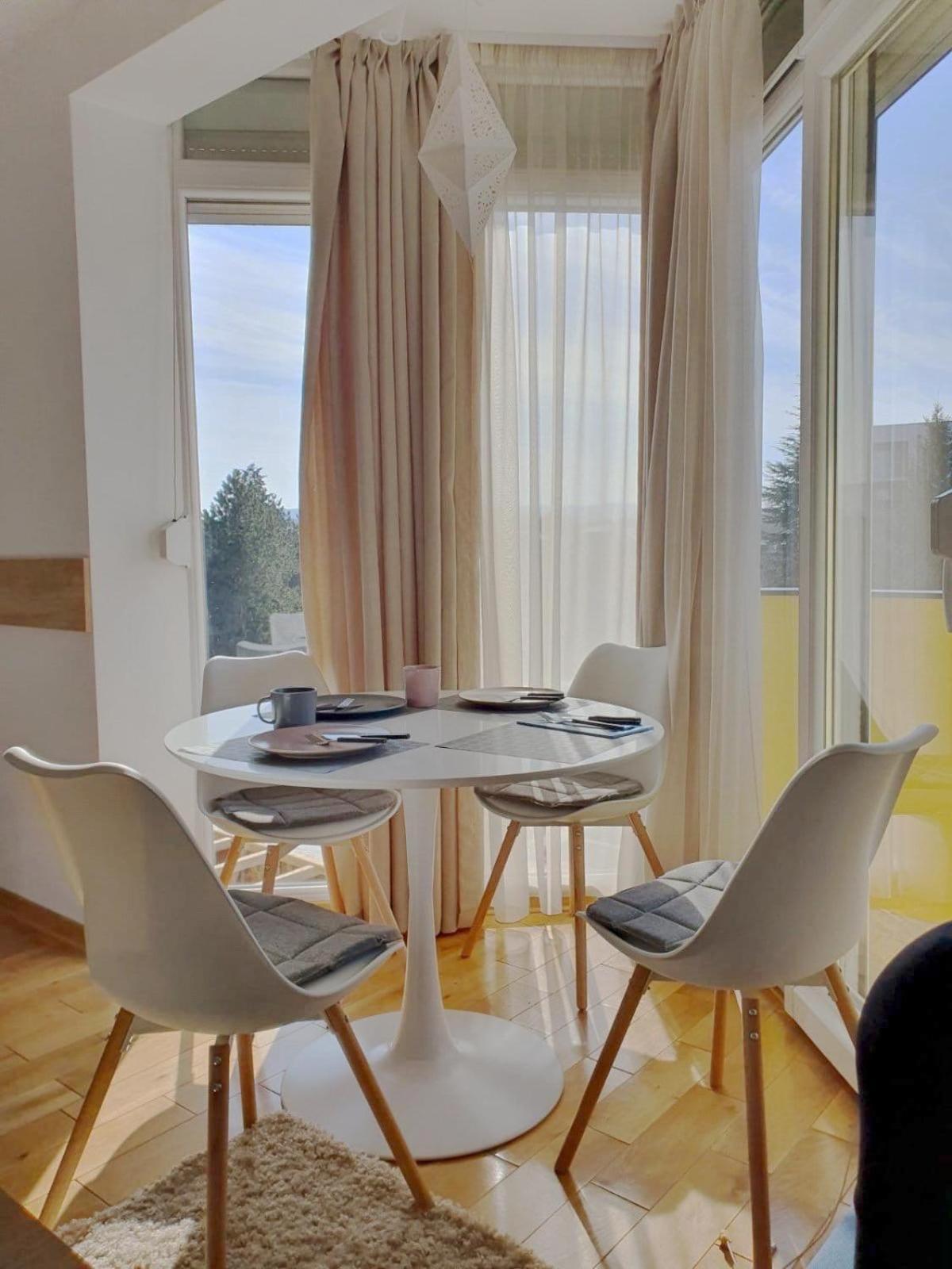Andjelka A26 Apartment Veliko Gradiste Bagian luar foto